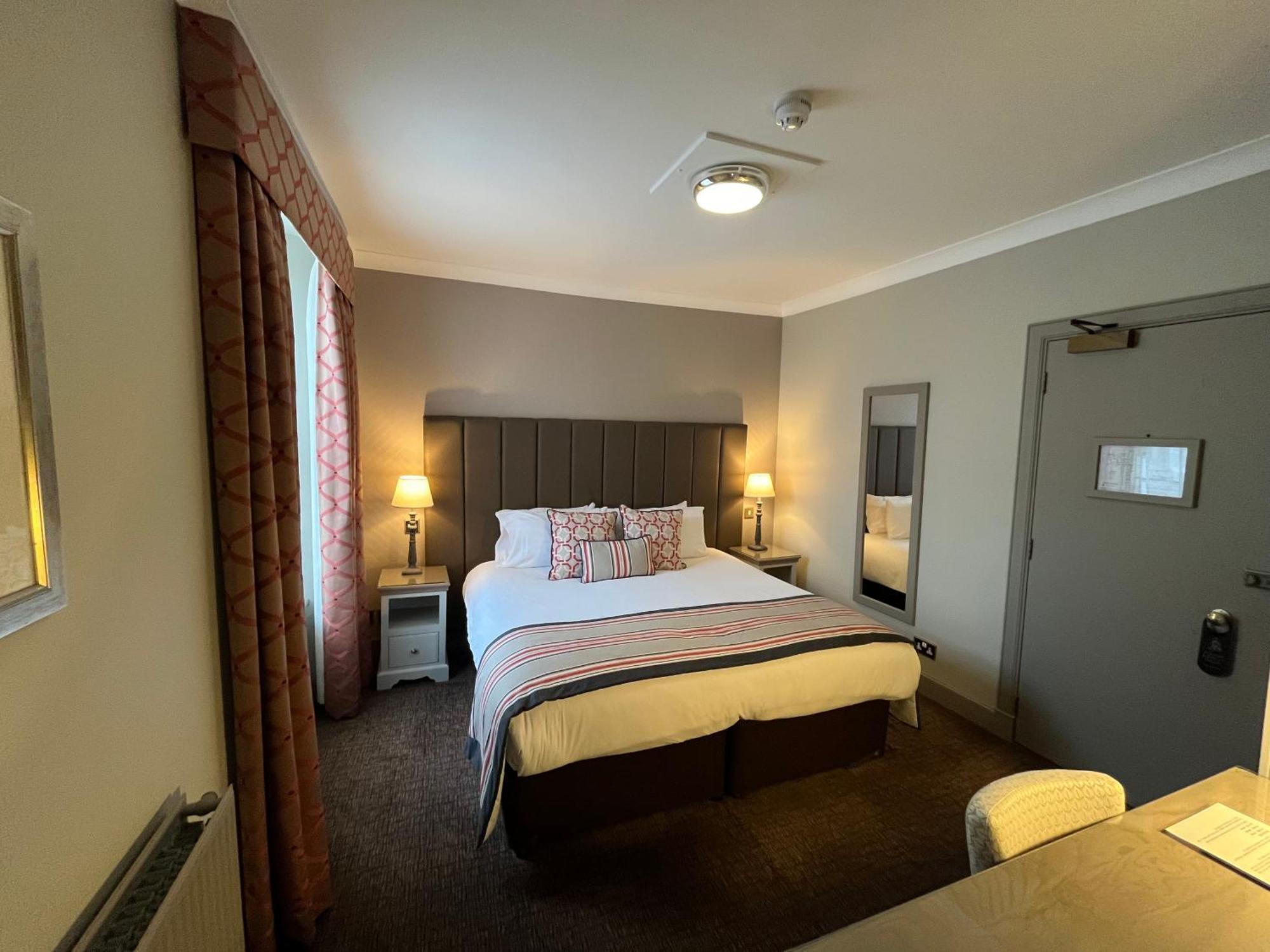 The Globe Inn 阿伯丁 外观 照片