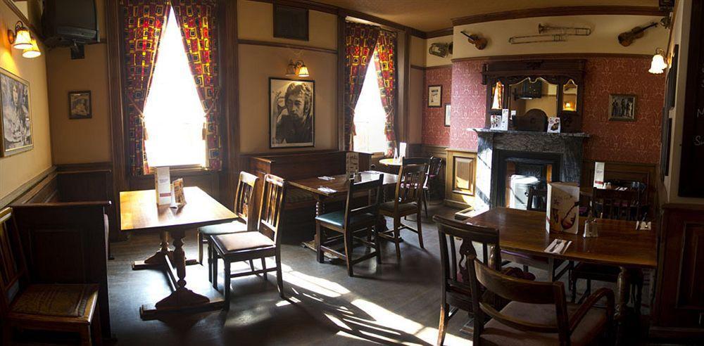 The Globe Inn 阿伯丁 外观 照片